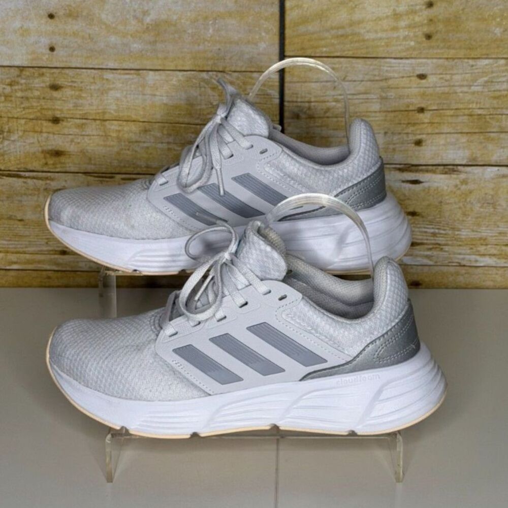 Adidas Cloudfoam Gray White Running Walking Sneakers Athletic Shoes Size 9